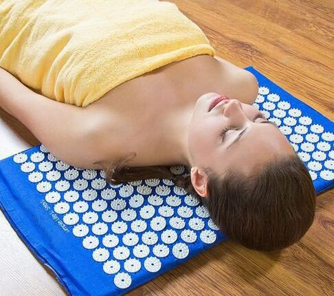 អ្នកដាក់ពាក្យសុំ Kuznetsov មានជំងឺស្បាកប្រយ័ត្ននៃជំងឺស្បូនមាត់ស្បូន